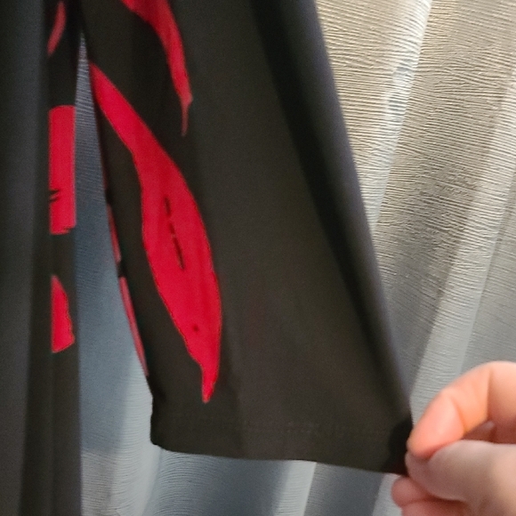 American Living Dress Black and Deep Red Floral Long Cold Shoulder Sleeve NWT - Picture 6 of 7